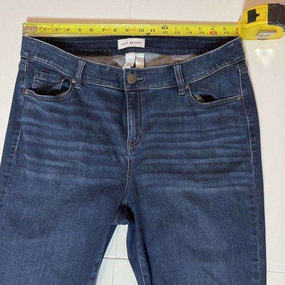 Lane Bryant Size 16S Mid Rise Straight Jeans Signa - Picture 3 of 11
